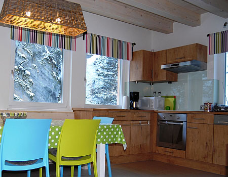 küche alpen chalet ferienwohnung am Arlberg