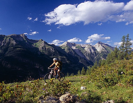 sommer mountainbike ferienwohnung am arlberg